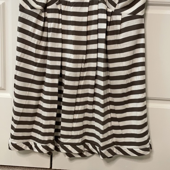 Grey white stripe top BCBG NWT - Picture 3 of 13